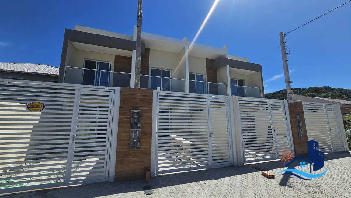 Foto 1 de Sobrado com 2 quartos à venda, 90m2 em Centro, Matinhos - PR