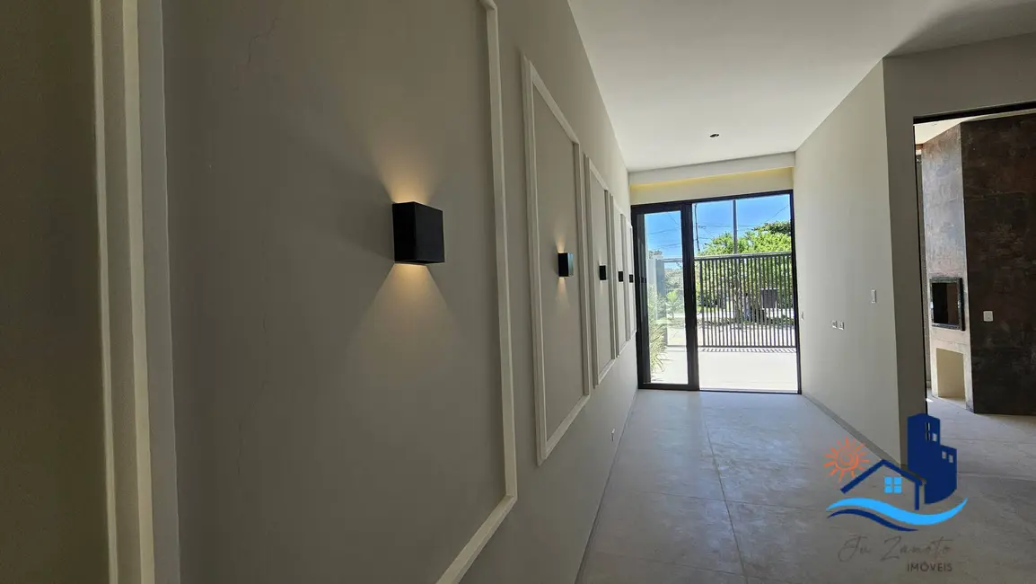 Foto 3 de Casa com 3 quartos à venda, 109m2 em Matinhos - PR