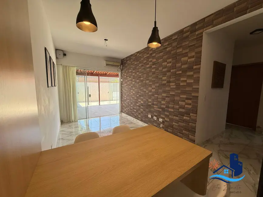 Foto 3 de Casa com 2 quartos à venda, 46m2 em Matinhos - PR