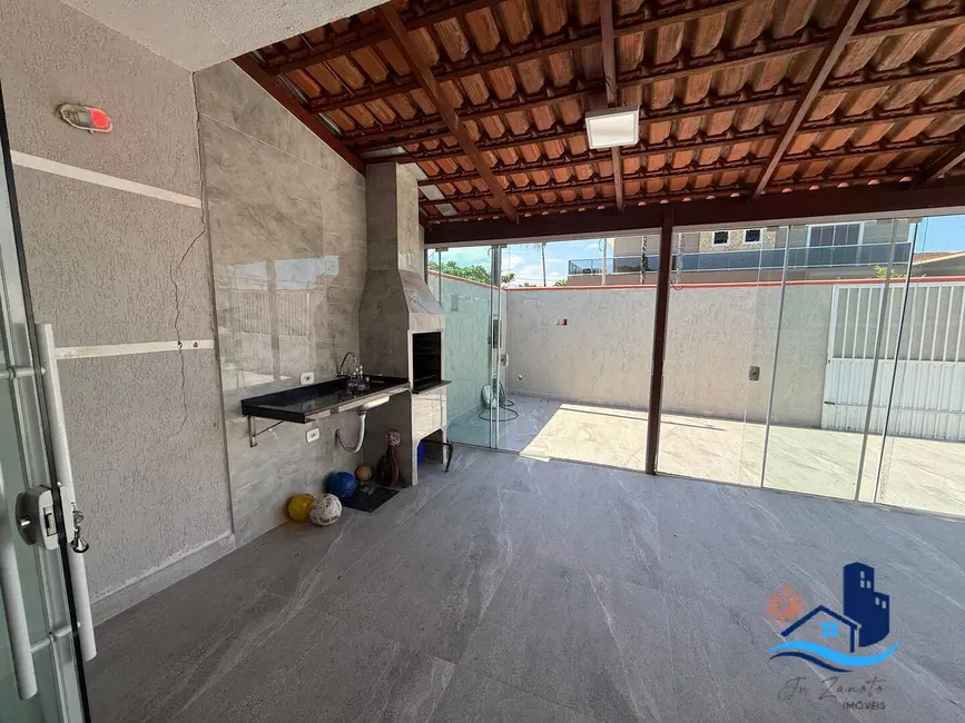 Foto 5 de Casa com 2 quartos à venda, 46m2 em Matinhos - PR