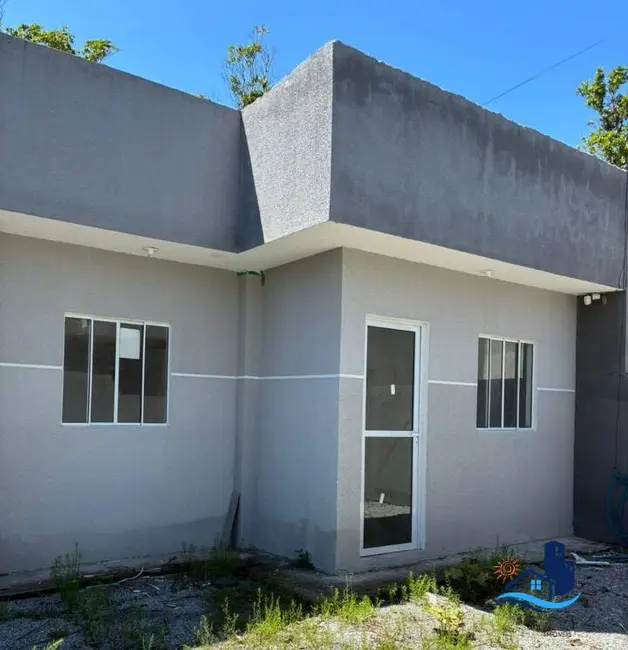 Foto 1 de Casa com 2 quartos à venda, 39m2 em Matinhos - PR