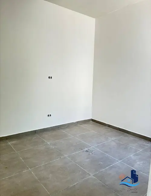 Foto 4 de Casa com 2 quartos à venda, 39m2 em Matinhos - PR