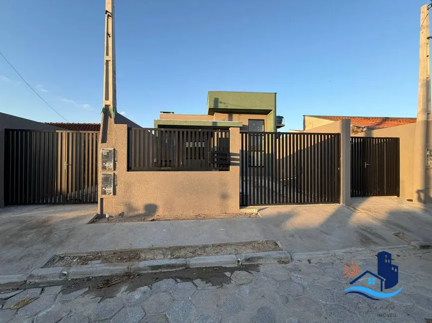 Foto 3 de Casa com 2 quartos à venda, 57m2 em Matinhos - PR