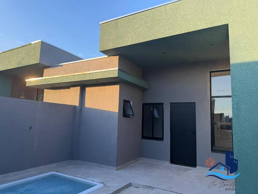 Foto 4 de Casa com 2 quartos à venda, 57m2 em Matinhos - PR