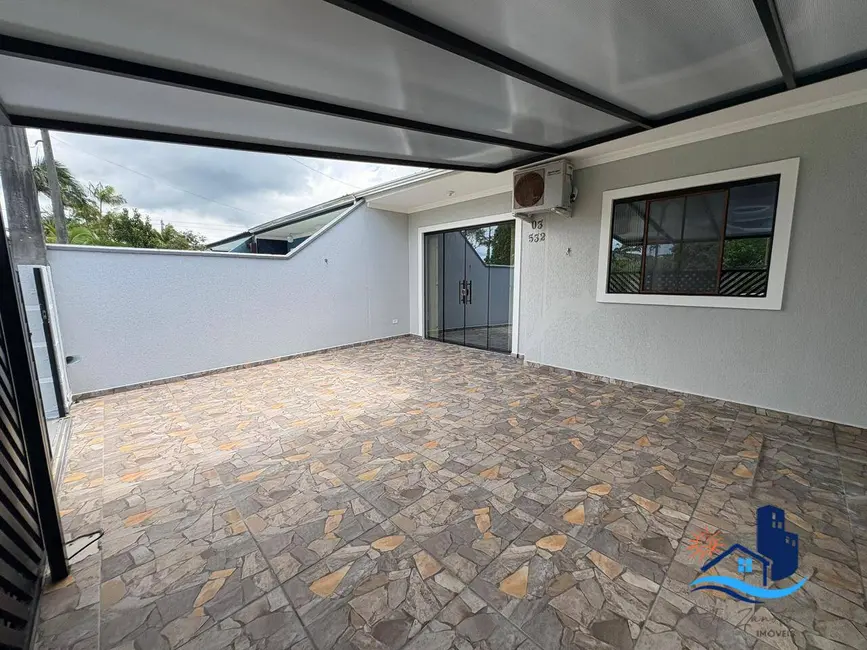 Foto 2 de Casa com 2 quartos à venda, 54m2 em Matinhos - PR