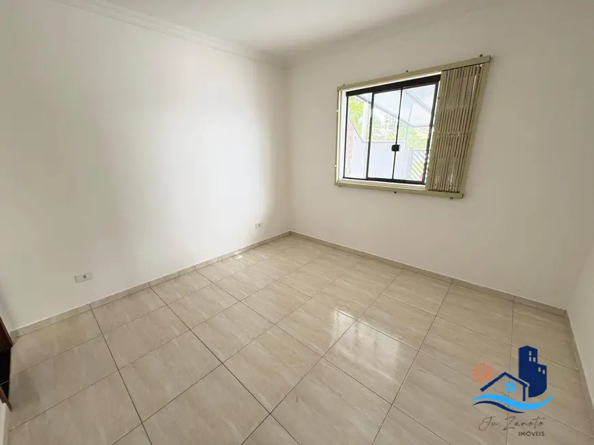 Foto 8 de Casa com 2 quartos à venda, 54m2 em Matinhos - PR