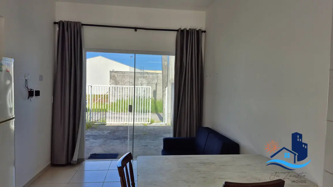 Foto 4 de Casa com 2 quartos à venda, 45m2 em Matinhos - PR