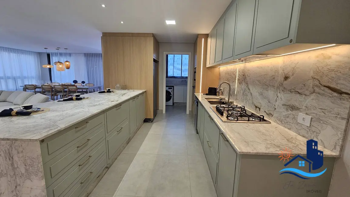 Foto 9 de Apartamento com 3 quartos à venda, 153m2 em Centro, Guaratuba - PR