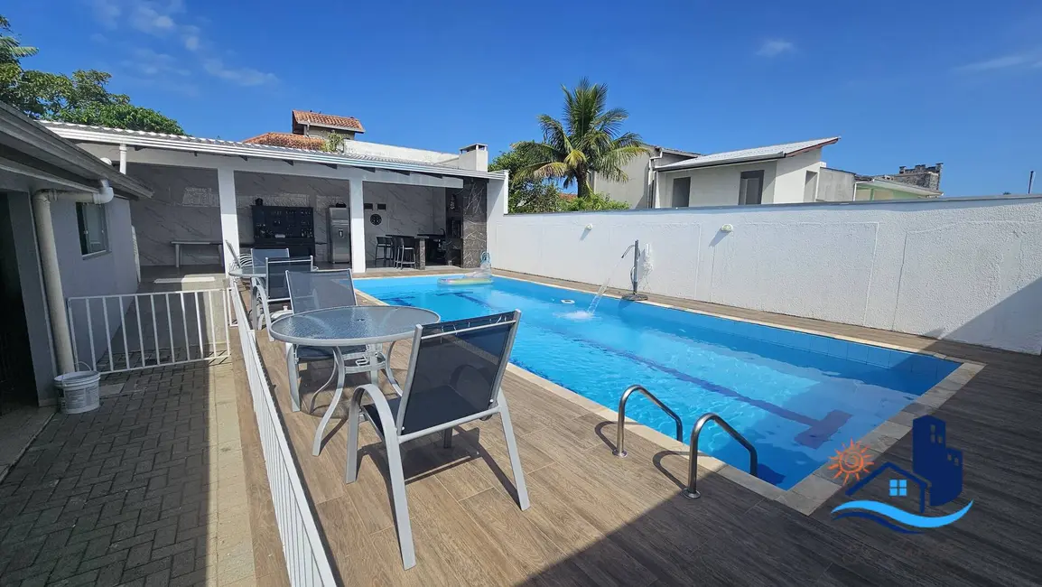 Foto 7 de Casa com 4 quartos à venda, 390m2 em Matinhos - PR