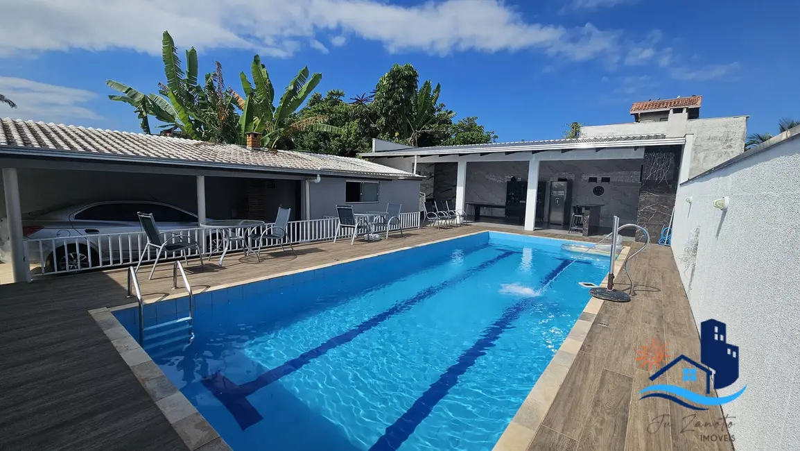 Foto 6 de Casa com 4 quartos à venda, 390m2 em Matinhos - PR