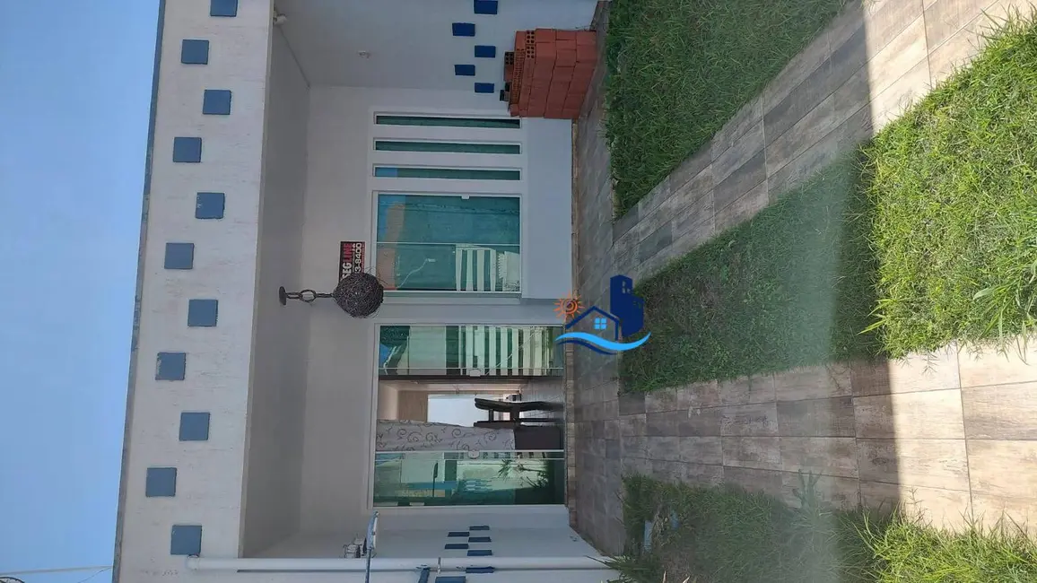 Foto 2 de Casa com 2 quartos à venda, 55m2 em Matinhos - PR