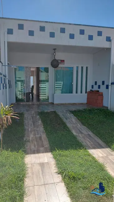 Foto 1 de Casa com 2 quartos à venda, 55m2 em Matinhos - PR