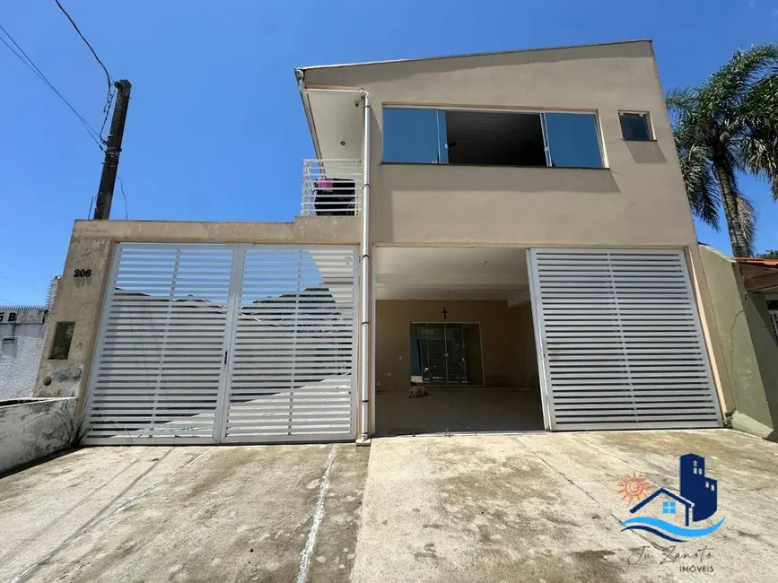 Foto 2 de Sobrado com 4 quartos à venda em Matinhos - PR