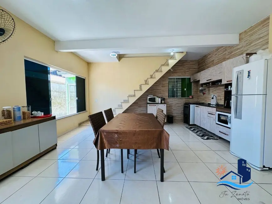 Foto 8 de Sobrado com 4 quartos à venda em Matinhos - PR