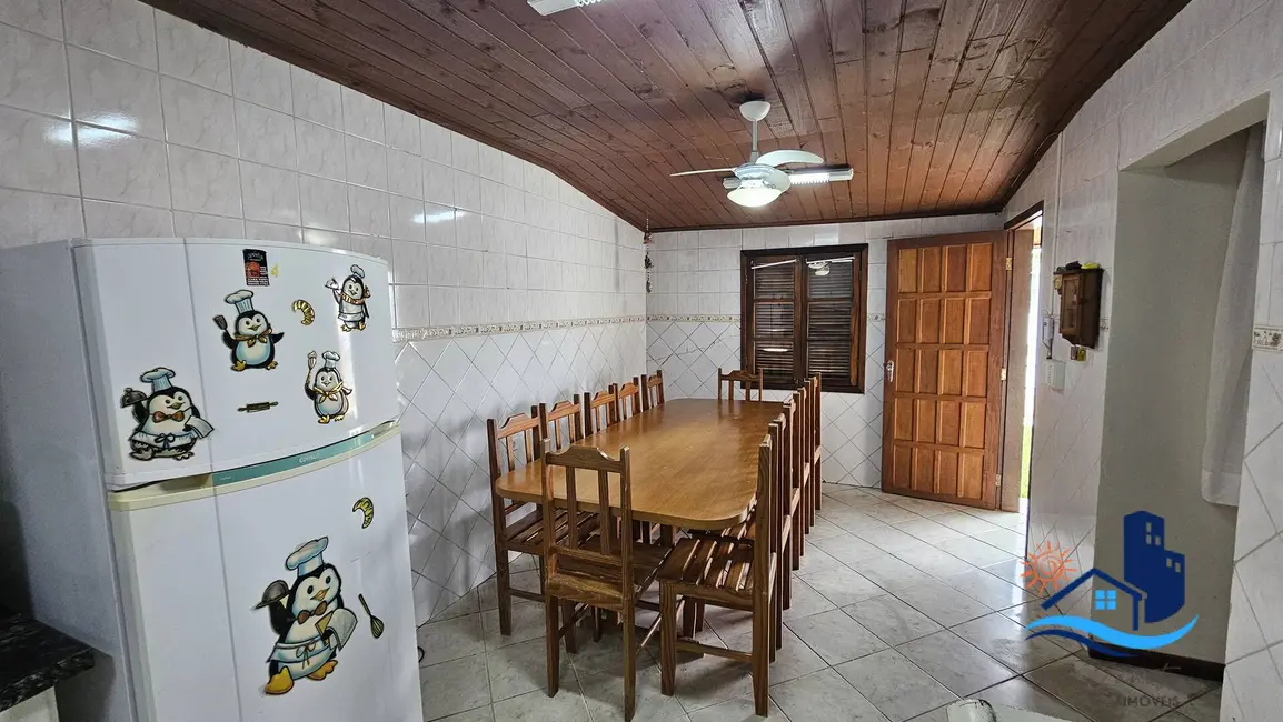 Foto 5 de Sobrado com 5 quartos para alugar, 450m2 em Matinhos - PR