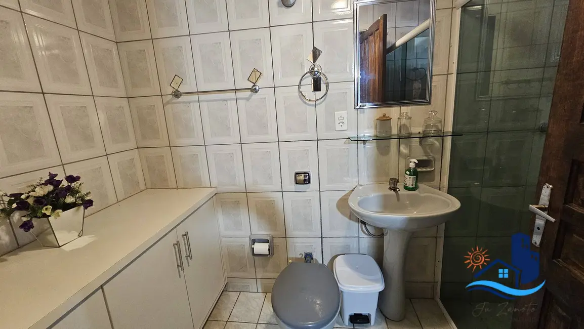 Foto 8 de Sobrado com 5 quartos para alugar, 450m2 em Matinhos - PR