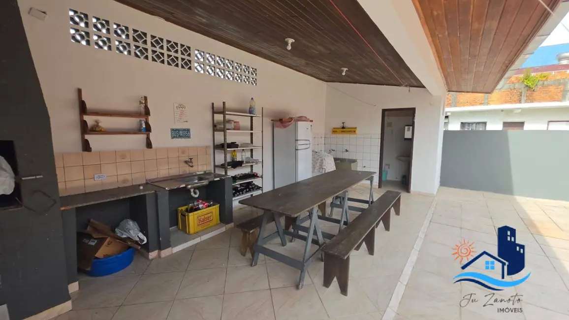 Foto 6 de Casa com 5 quartos à venda, 166m2 em Matinhos - PR