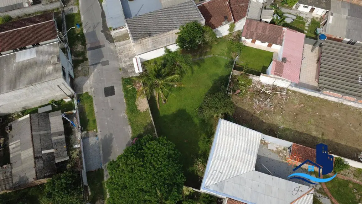 Foto 6 de Terreno / Lote à venda, 363m2 em Matinhos - PR
