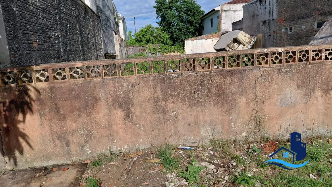 Foto 2 de Terreno / Lote à venda, 300m2 em Matinhos - PR