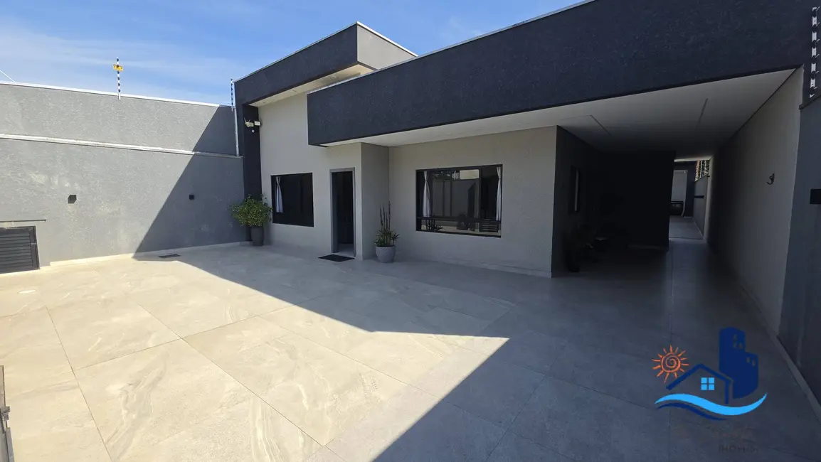 Foto 2 de Casa com 3 quartos à venda, 351m2 em Matinhos - PR