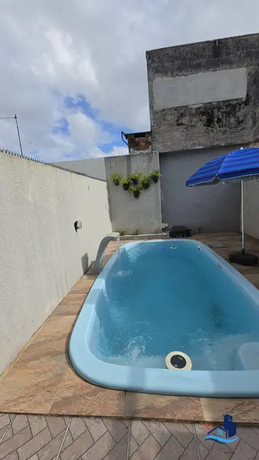 Foto 1 de Casa com 3 quartos à venda, 78m2 em Matinhos - PR