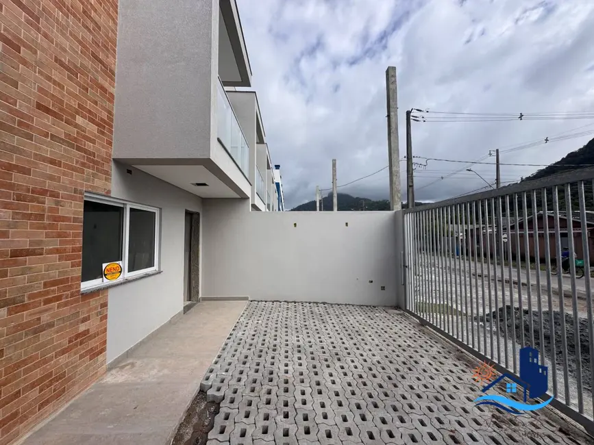 Foto 3 de Sobrado com 3 quartos à venda, 109m2 em Matinhos - PR