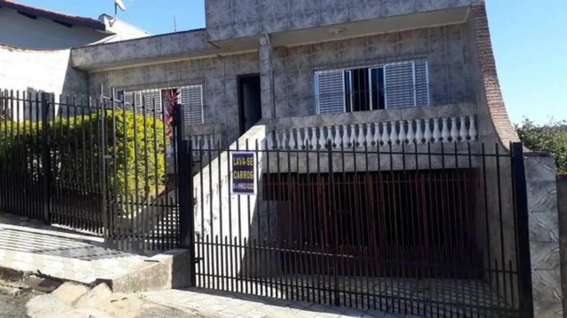 Foto 2 de Casa com 3 quartos à venda, 300m2 em Piedade - SP