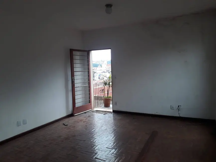 Foto 2 de Casa com 2 quartos à venda, 300m2 em Piedade - SP