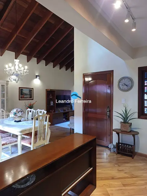 Foto 4 de Sobrado com 3 quartos à venda, 237m2 em Vila Marlene, Sao Bernardo Do Campo - SP