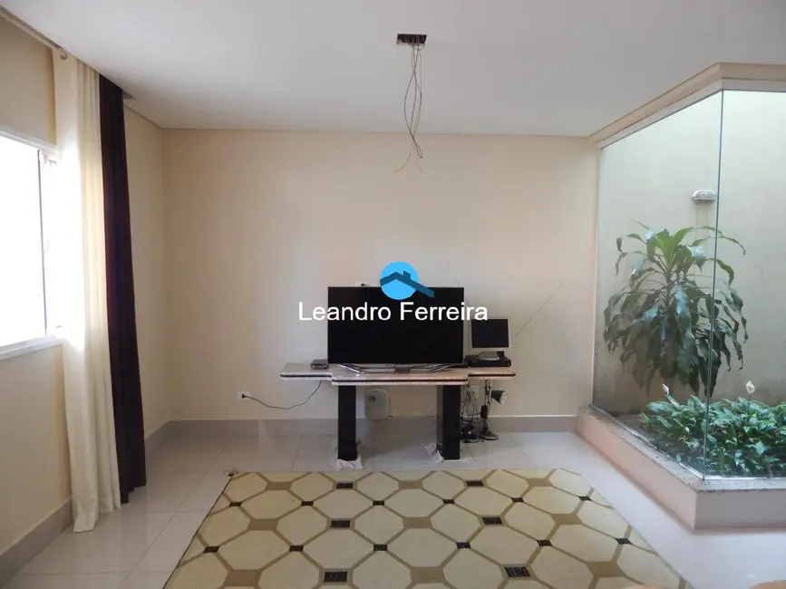 Foto 6 de Sobrado com 3 quartos à venda, 245m2 em Santa Terezinha, Sao Bernardo Do Campo - SP