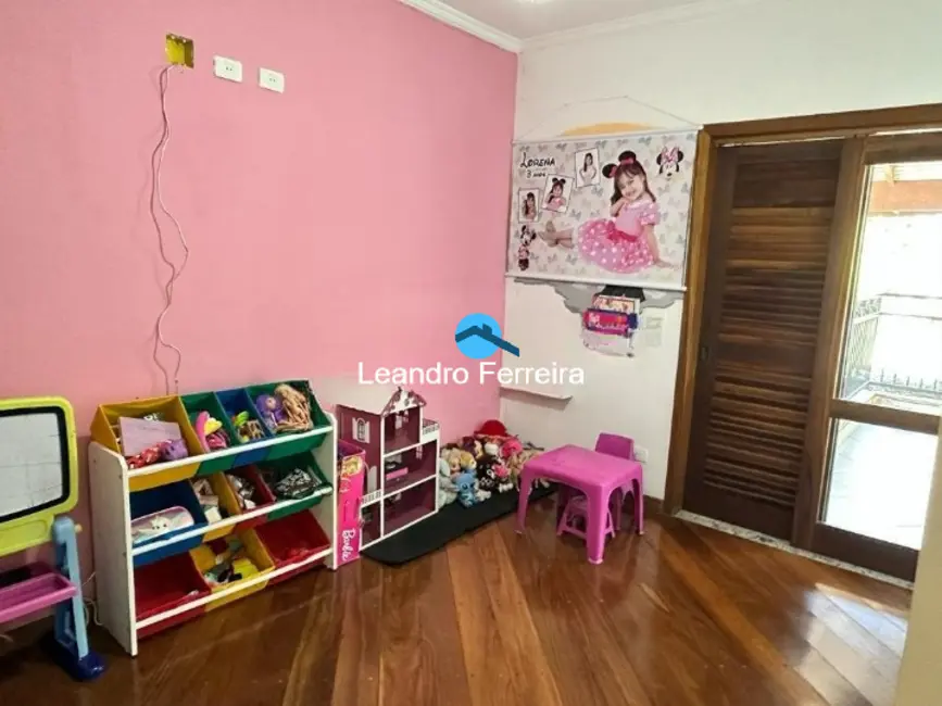 Casa de Condomínio com 5 quartos à venda, 501m2 em Parque Terra Nova II, Sao Bernardo Do Campo - SP - imagem 8 Foto 8 de Casa de Condomínio com 5 quartos à venda, 501m2 em Parque Terra Nova II, Sao Bernardo Do Campo - SP