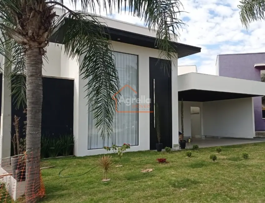 Foto 1 de Casa de Condomínio com 3 quartos à venda, 177m2 em Estiva Gerbi - SP