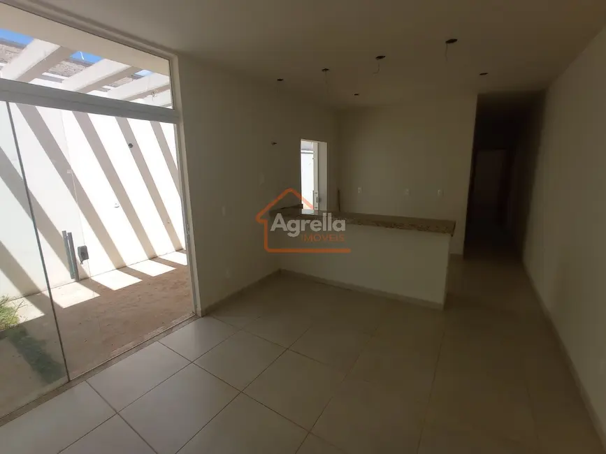 Foto 6 de Casa com 2 quartos à venda, 63m2 em Jardim Santa Cruz, Mogi Guacu - SP