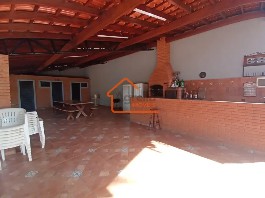 Foto 4 de Chácara com 3 quartos à venda, 557m2 em Chácara São Marcelo, Mogi Mirim - SP