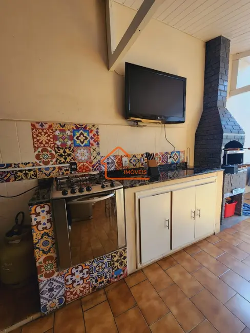 Foto 2 de Casa com 3 quartos à venda, 110m2 em Aterrado, Mogi Mirim - SP
