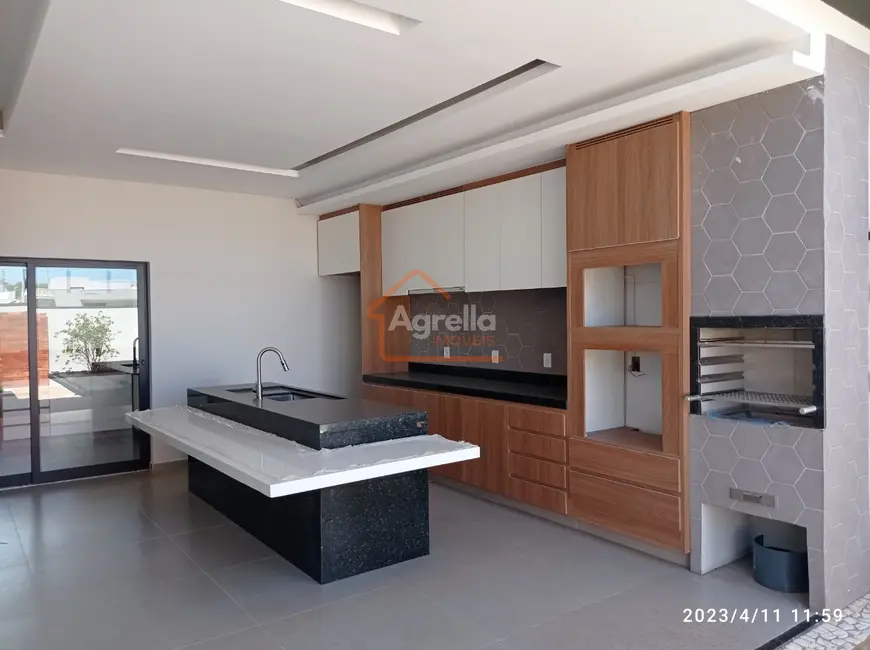 Foto 2 de Casa de Condomínio com 3 quartos à venda, 197m2 em Estiva Gerbi - SP