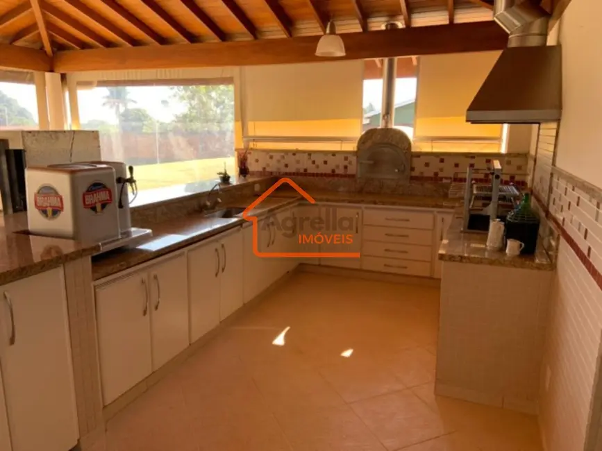 Foto 4 de Chácara com 3 quartos à venda, 800m2 em Chácara São Marcelo, Mogi Mirim - SP