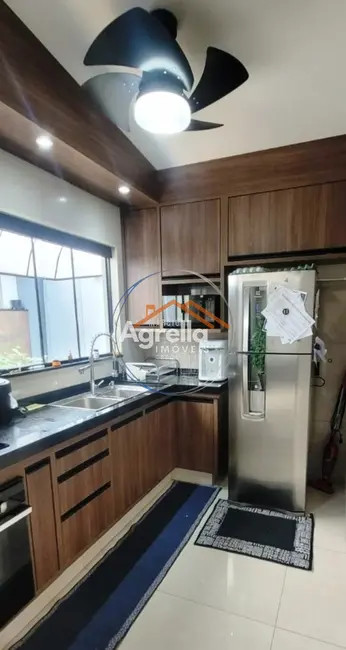 Foto 2 de Casa com 3 quartos à venda, 250m2 em Vila São João, Mogi Guacu - SP