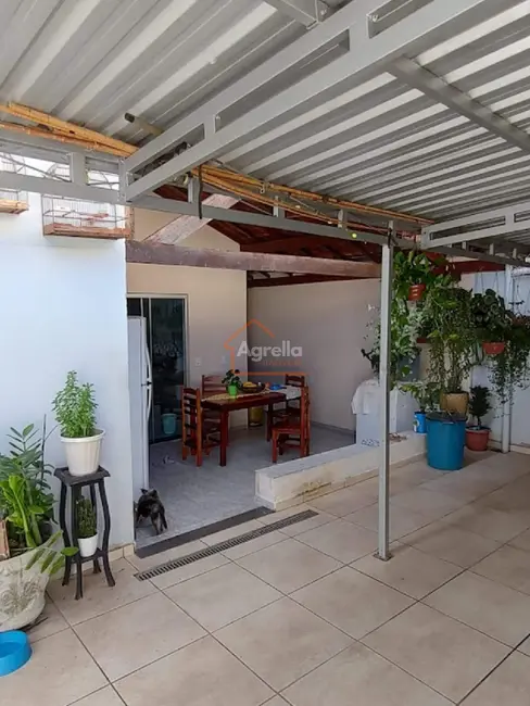 Foto 2 de Casa com 4 quartos à venda, 260m2 em Vila Bianchi, Mogi Mirim - SP