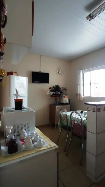 Foto 7 de Casa com 4 quartos à venda, 108m2 em Vila Bianchi, Mogi Mirim - SP