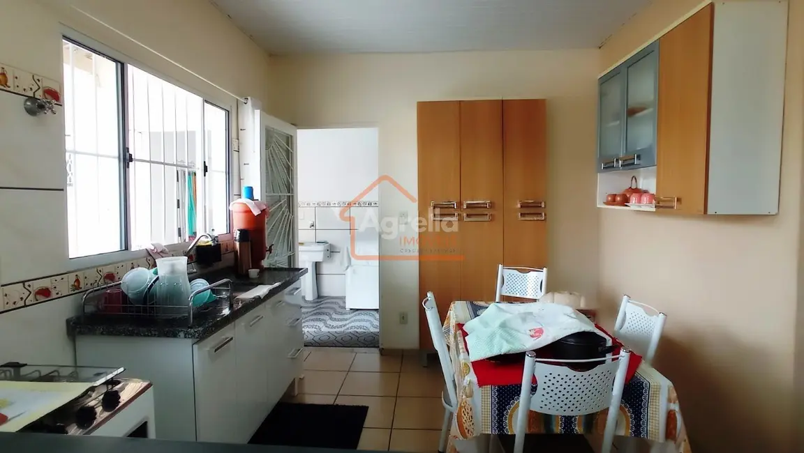 Foto 6 de Casa com 4 quartos à venda, 108m2 em Vila Bianchi, Mogi Mirim - SP