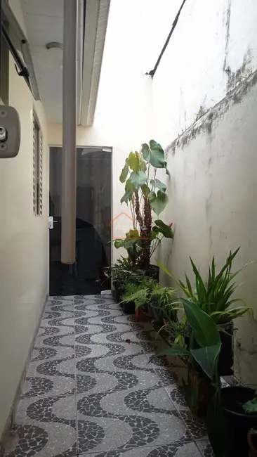 Foto 4 de Casa com 4 quartos à venda, 108m2 em Vila Bianchi, Mogi Mirim - SP