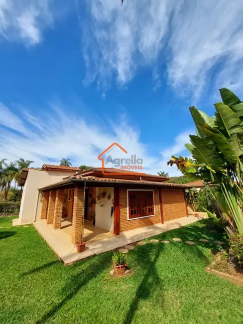 Foto 4 de Chácara com 3 quartos à venda, 170m2 em Chácaras Sol Nascente, Mogi Mirim - SP