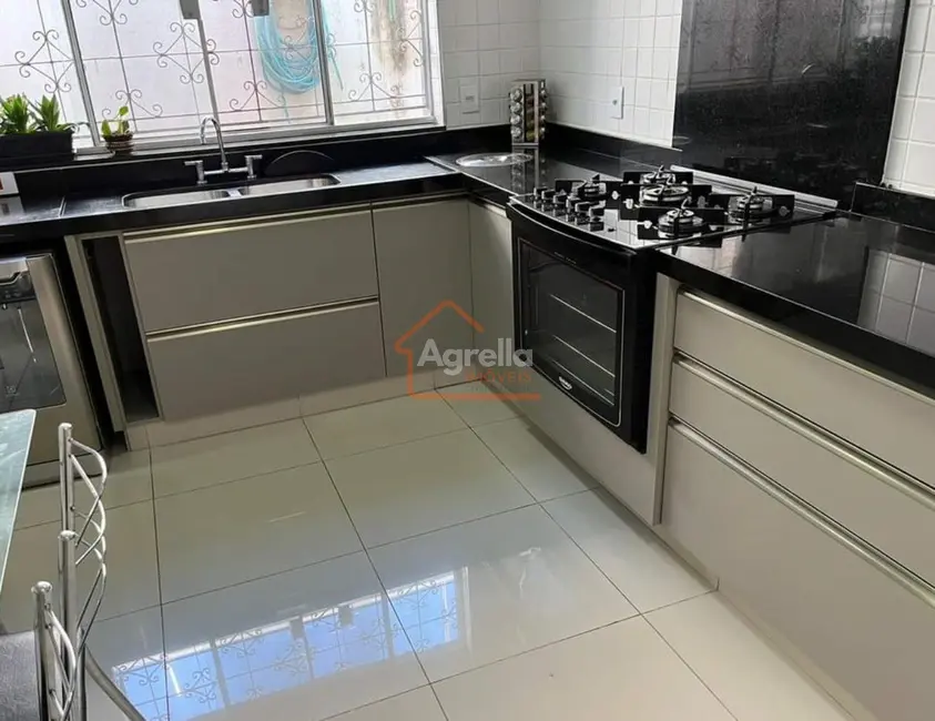 Foto 9 de Casa com 3 quartos à venda, 252m2 em Centro, Mogi Guacu - SP