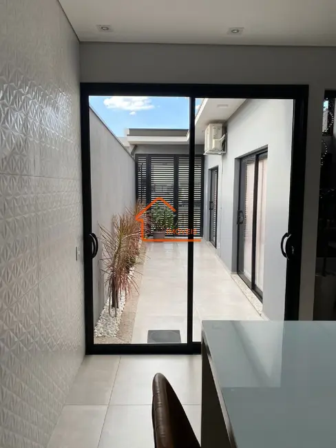 Foto 8 de Casa de Condomínio com 3 quartos à venda, 185m2 em Mogi Mirim - SP