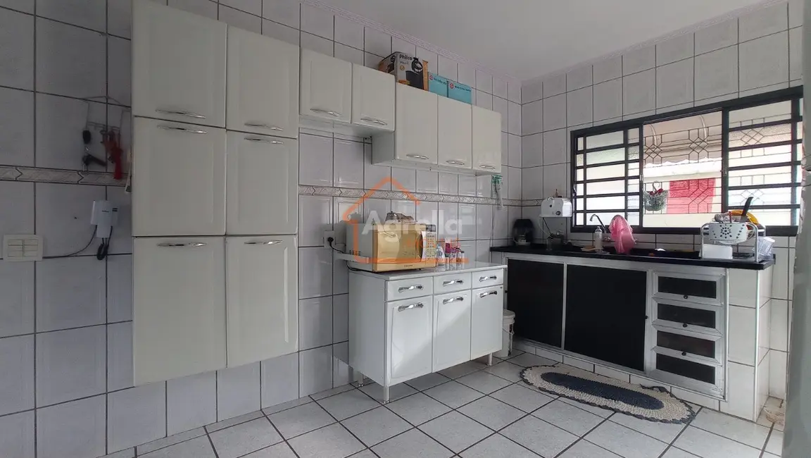 Foto 5 de Casa com 4 quartos à venda, 167m2 em Vila Bianchi, Mogi Mirim - SP