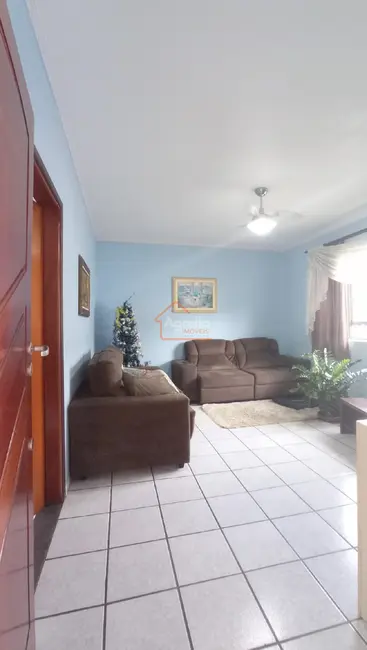 Foto 3 de Casa com 4 quartos à venda, 167m2 em Vila Bianchi, Mogi Mirim - SP