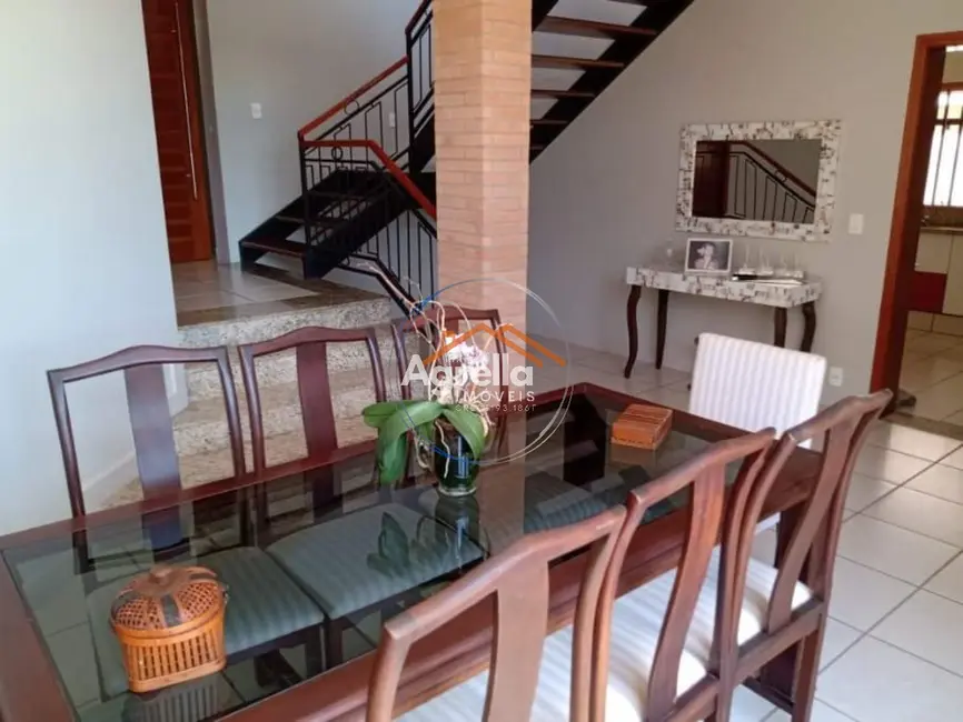 Foto 9 de Casa com 4 quartos à venda, 300m2 em Jardim Tropical, Mogi Mirim - SP