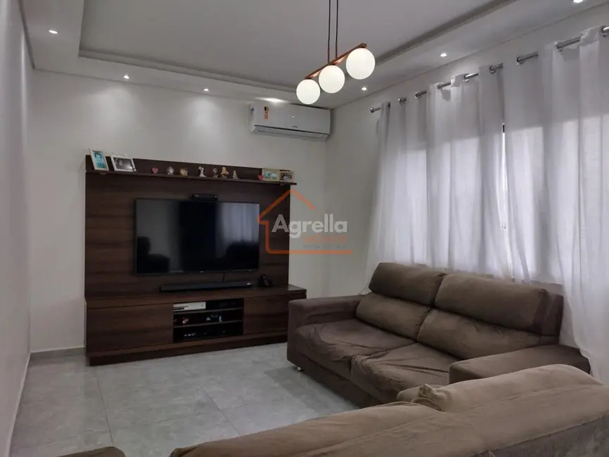 Foto 3 de Casa com 4 quartos à venda, 170m2 em Jardim Áurea, Mogi Mirim - SP