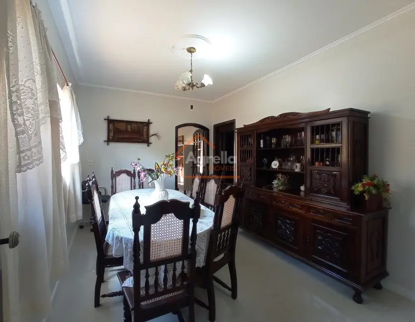 Foto 9 de Casa com 4 quartos à venda, 188m2 em Vila Santa Luzia, Mogi Mirim - SP